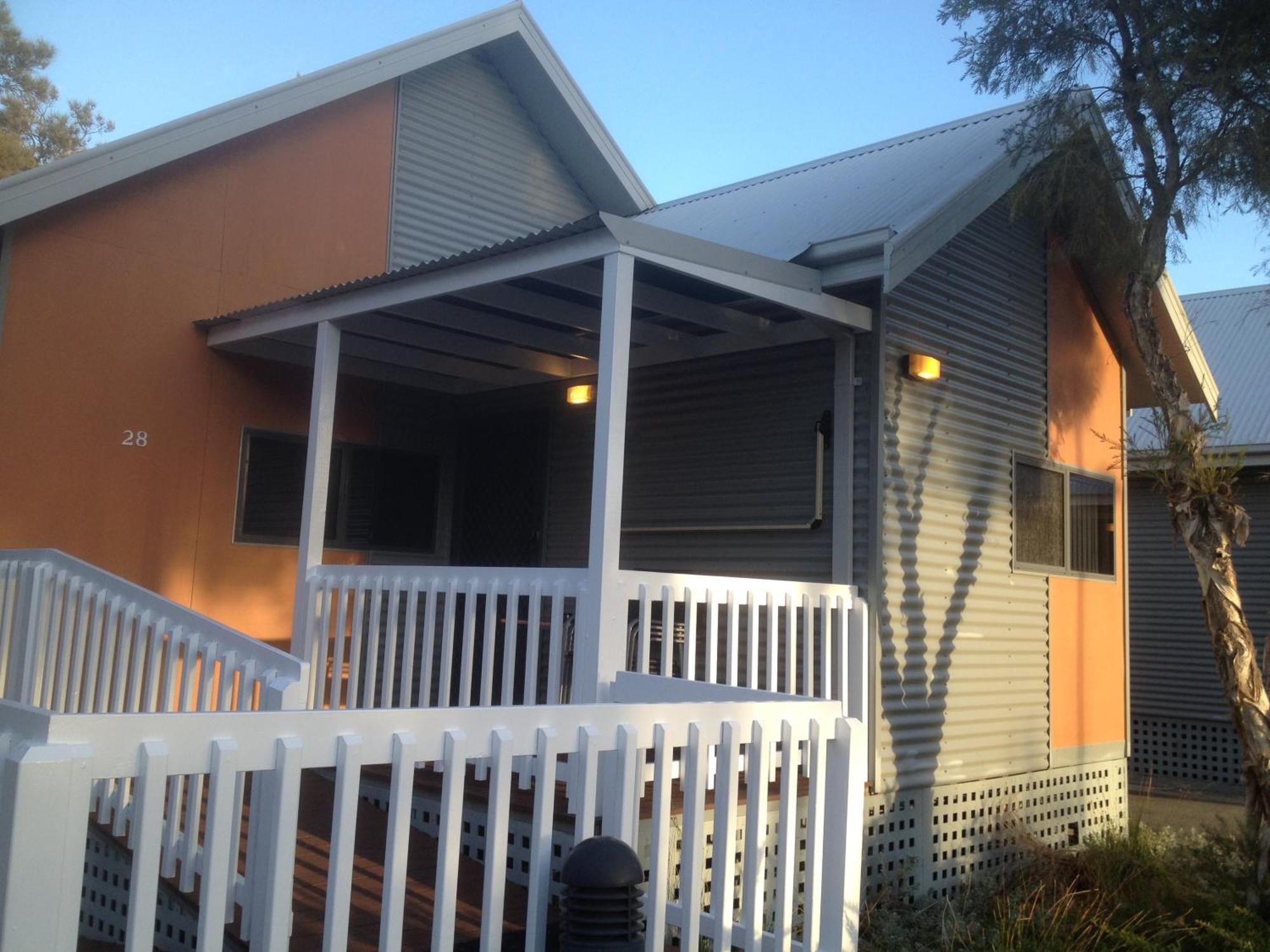 Mandurah Ocean Marina Chalets מראה חיצוני תמונה