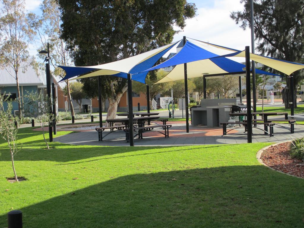 Mandurah Ocean Marina Chalets מראה חיצוני תמונה