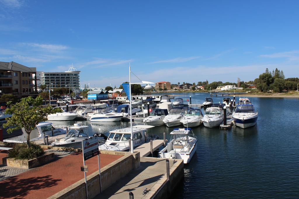 Mandurah Ocean Marina Chalets מראה חיצוני תמונה