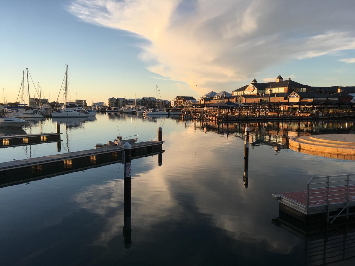 Mandurah Ocean Marina Chalets מראה חיצוני תמונה
